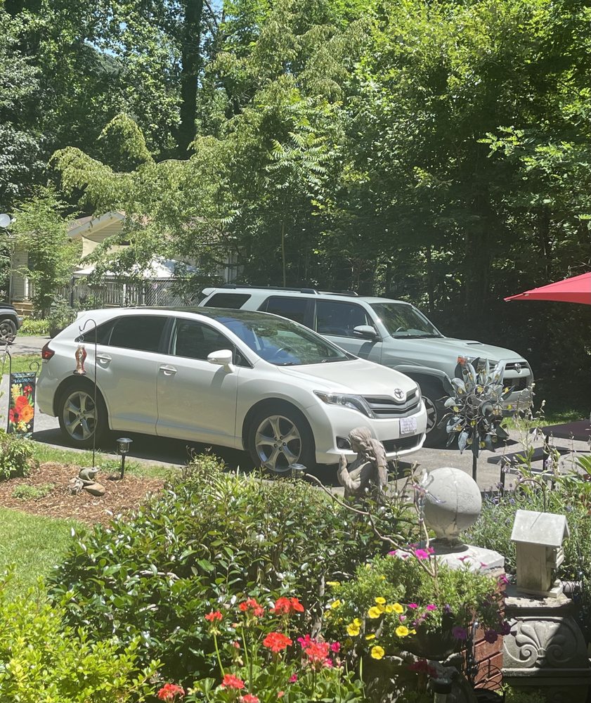 Mike Johnson's Hickory Toyota