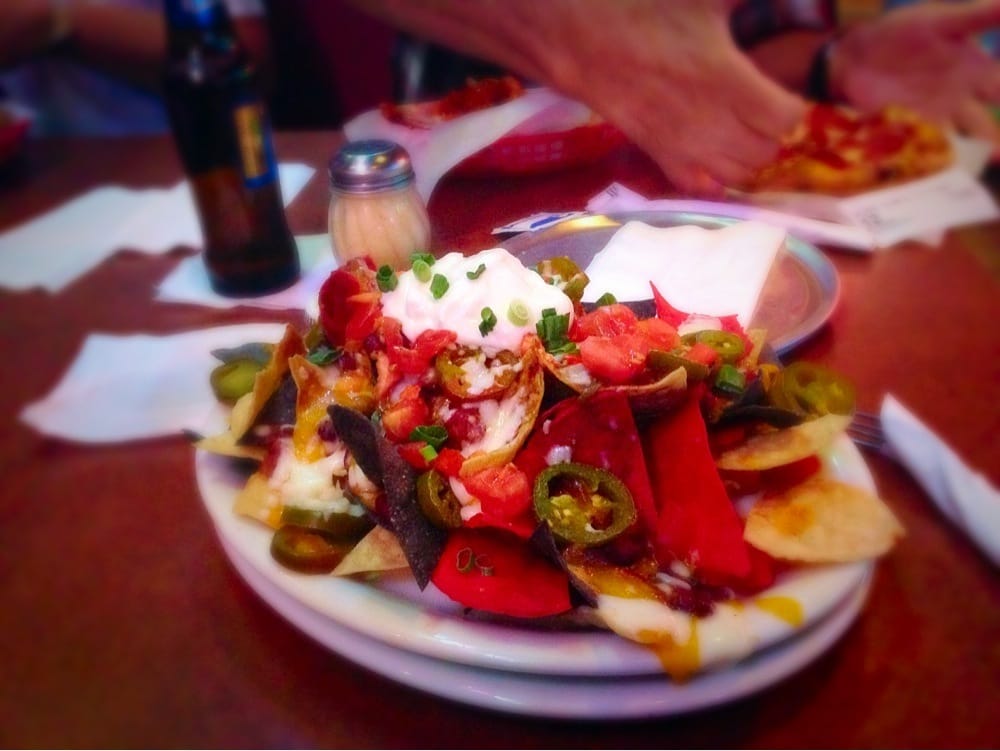 5 OFF Tailgaters Sports Grill and IL Primo Pizza & Wings Coupons