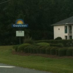 Days Inn Rincon Hotels 582 N Columbia Ave Ga Phone Photo Of Days Inn Rincon Ga United States