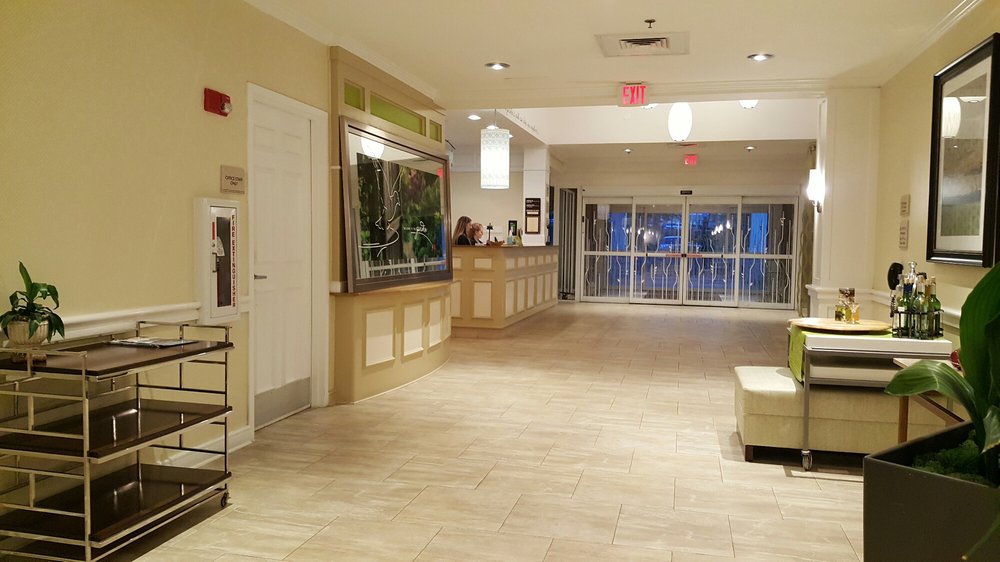 Front Desk Area At Hilton Garden Inn Burlington Yelp Photo Of Hilton Garden Inn Boston Burlington Ma United States