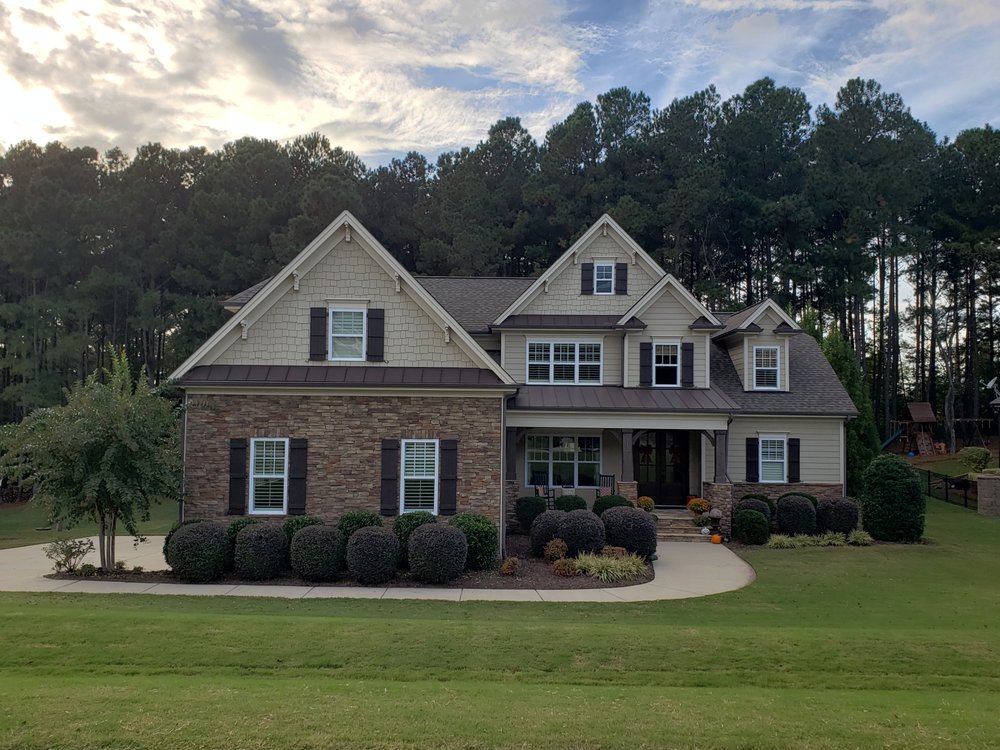 Seasonal Images Landscaping and Lawn Care