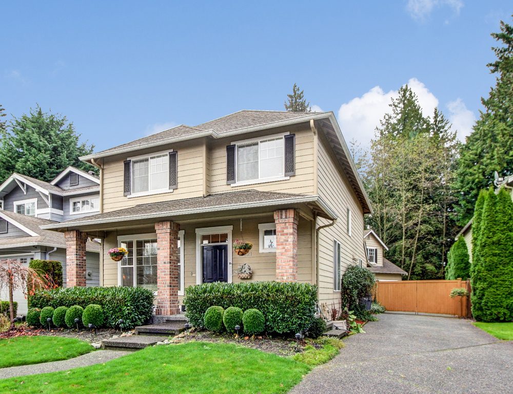 Debbie Lindsey-RE/MAX Town Center