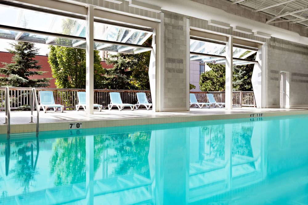 Parkway Fitness & Racquet Club