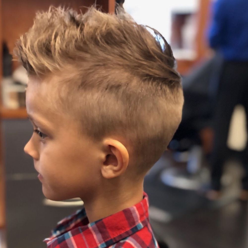 Strands Salon