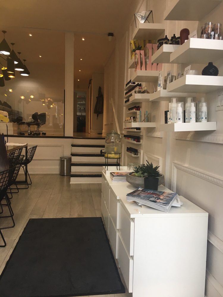 Naked Beauty Bar