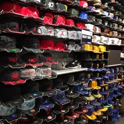 champs shoe store galleria