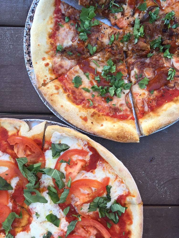 The Best Pizza In Lewisville Texas Life Is Entirely Too Short To Live In A City Without Good Places Go For Pizza Luckily There Are Some Excellent Spots Lewisville Texas