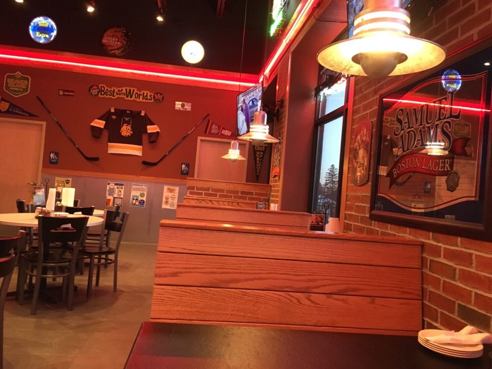 Pizza Hut 12 Photos Italian 902 Woodland Ave, Duluth, MN Restaurant Reviews Phone