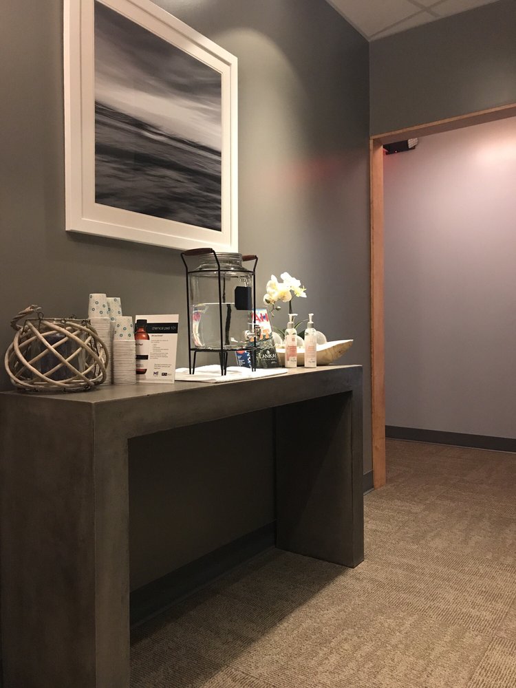 Massage Envy Aina Haina 21 Photos Skin Care 820 W Hind Dr