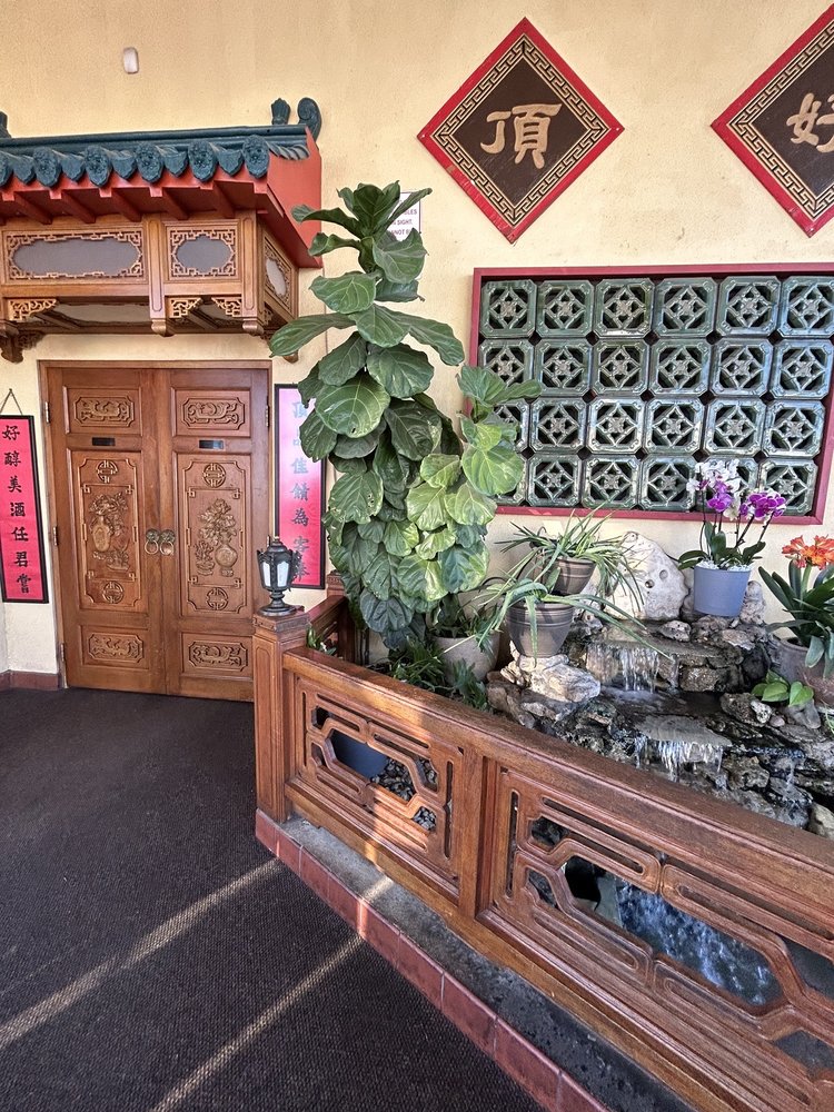 Ding How Chinese Restaurant