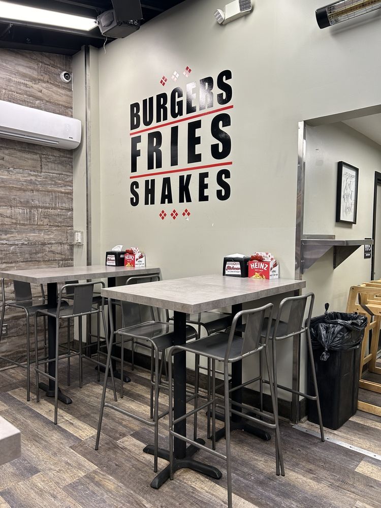 Richman's Ice Cream & Burger