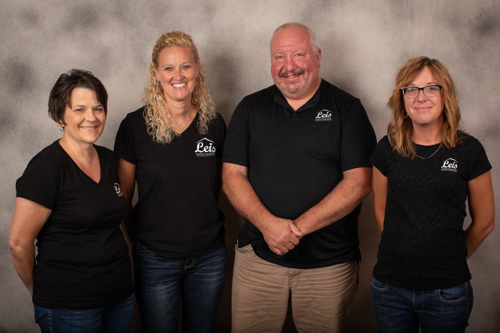 Leis Realty