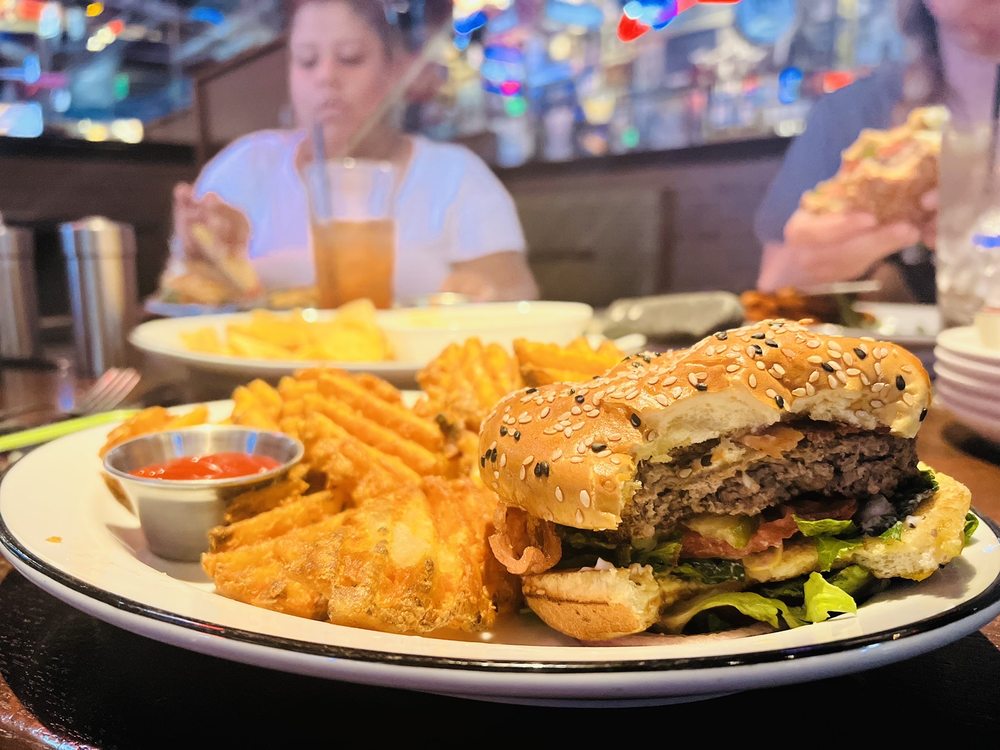54th Street Restaurant & Drafthouse