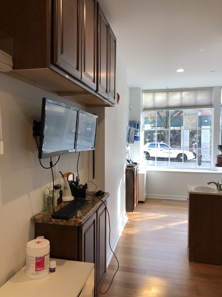 image of business Capitol Smiles Dental
