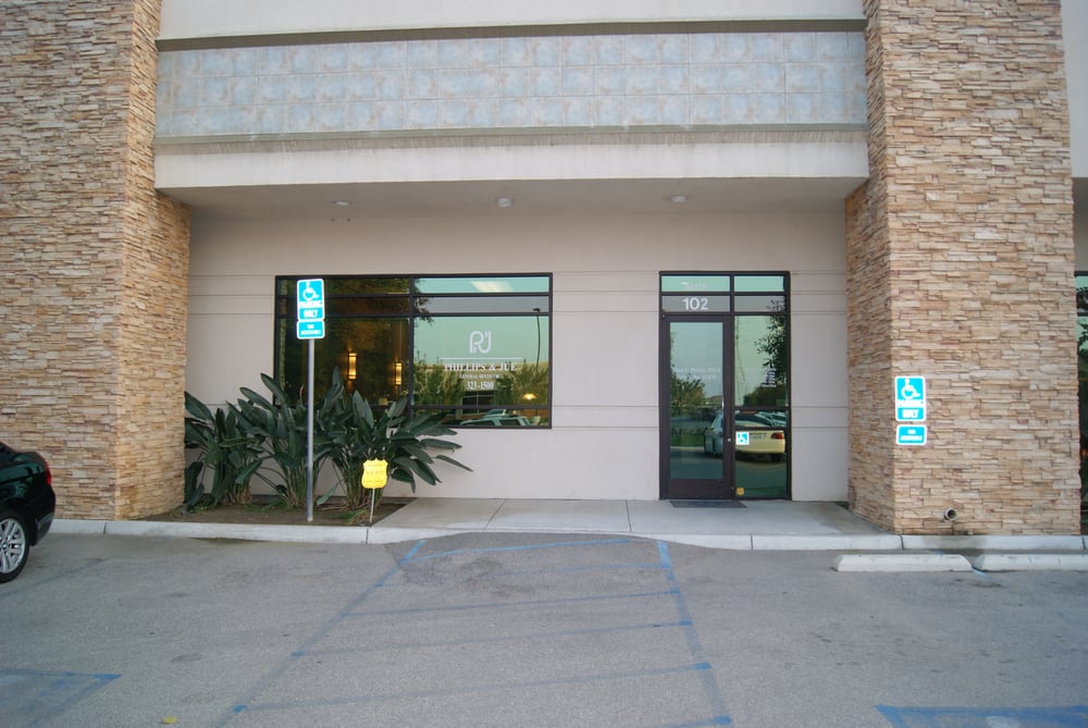 image of business Phillips-Jue Dental