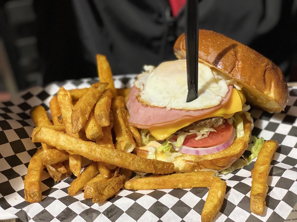 Slappy's Burgers & Brews