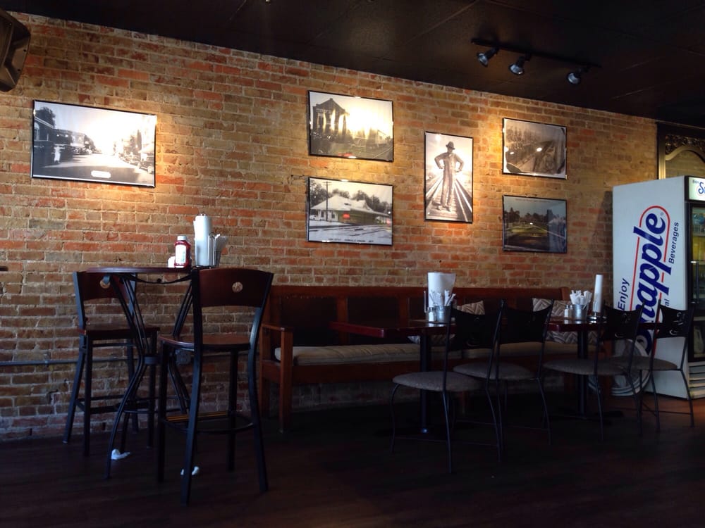 Uptown Coffee Café 19 Photos & 38 Reviews Cafes 236 N Main St