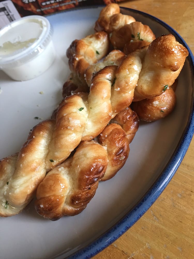 Sahara Pizza - 10 Photos & 52 Reviews - Pizza - 12405 20th ...