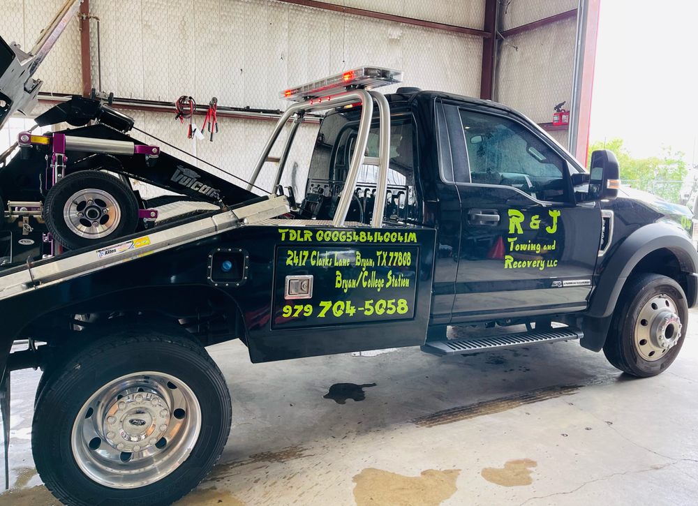 R & J Towing and Recovery