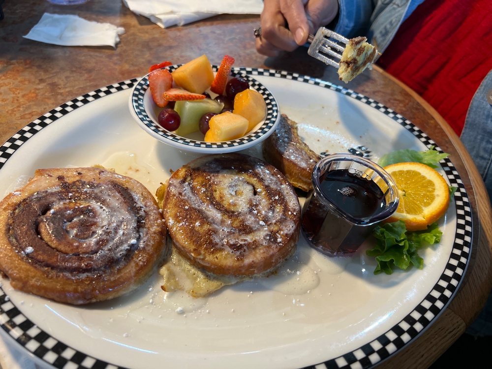 Black Bear Diner - Pasadena
