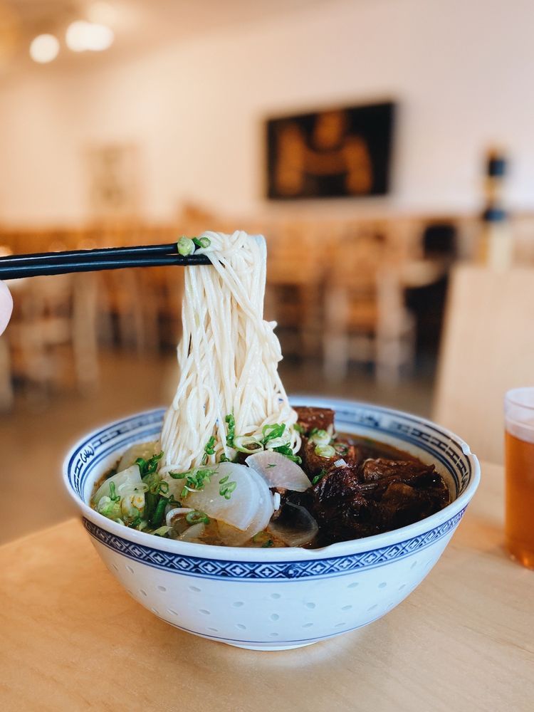 Big Beef Bowl Hand-Pulled Noodle