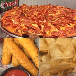 flyers pizza subs 10 photos 17 reviews pizza 3967 flyers pizza subs grove city location grove city oh