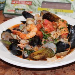 Il Farro Restaurant Order Food Online 596 Photos 517 Reviews Photo Of Il Farro Restaurant Newport Beach Ca United States Linguine Del