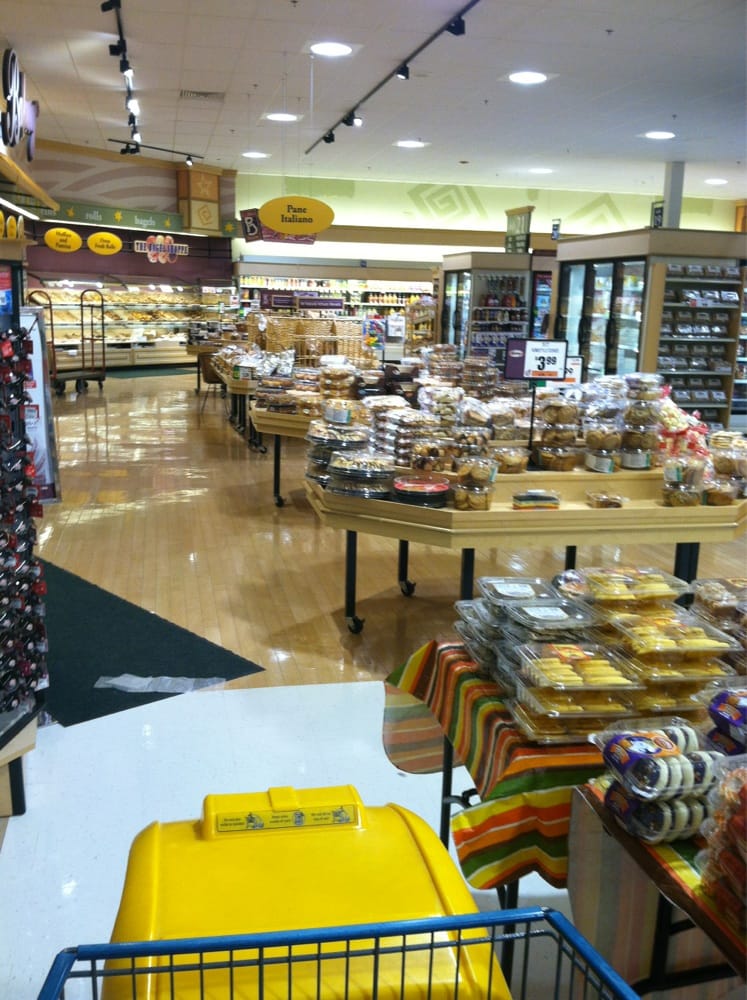 Giant Food Store