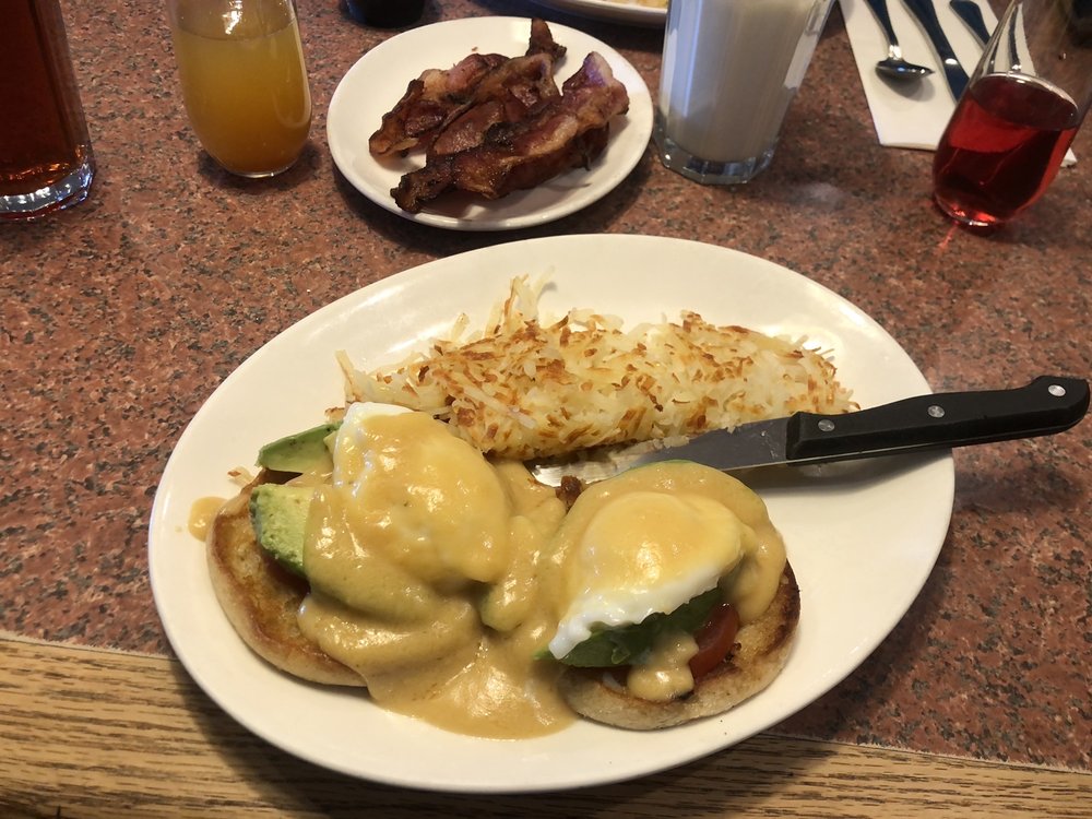 Shari's Cafe and Pies