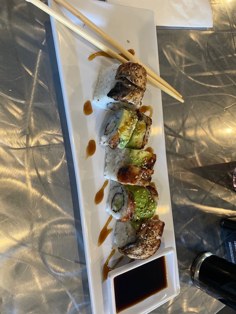 Trapper's Sushi - Lacey
