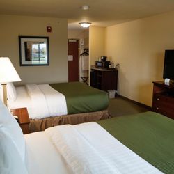 Cobblestone Hotel Suites 20 Photos Hotels 1212 Eric Dr Photo Of Cobblestone Hotel Suites Knoxville Ia United States Standard Double