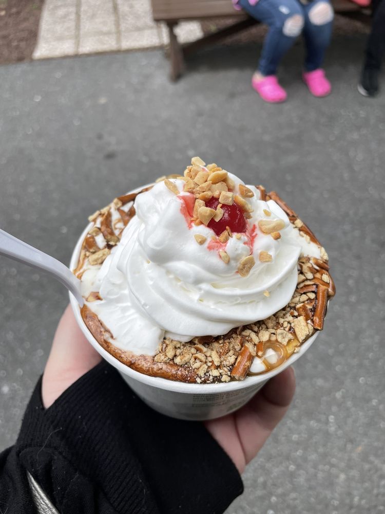Brickerville House Ice Cream Shop