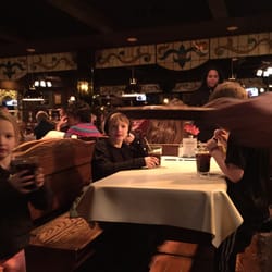 Barnaby S Of Northbrook 126 Photos 246 Reviews Pizza 960 Photo Of Barnaby S Northbrook Il United States The Separate Table