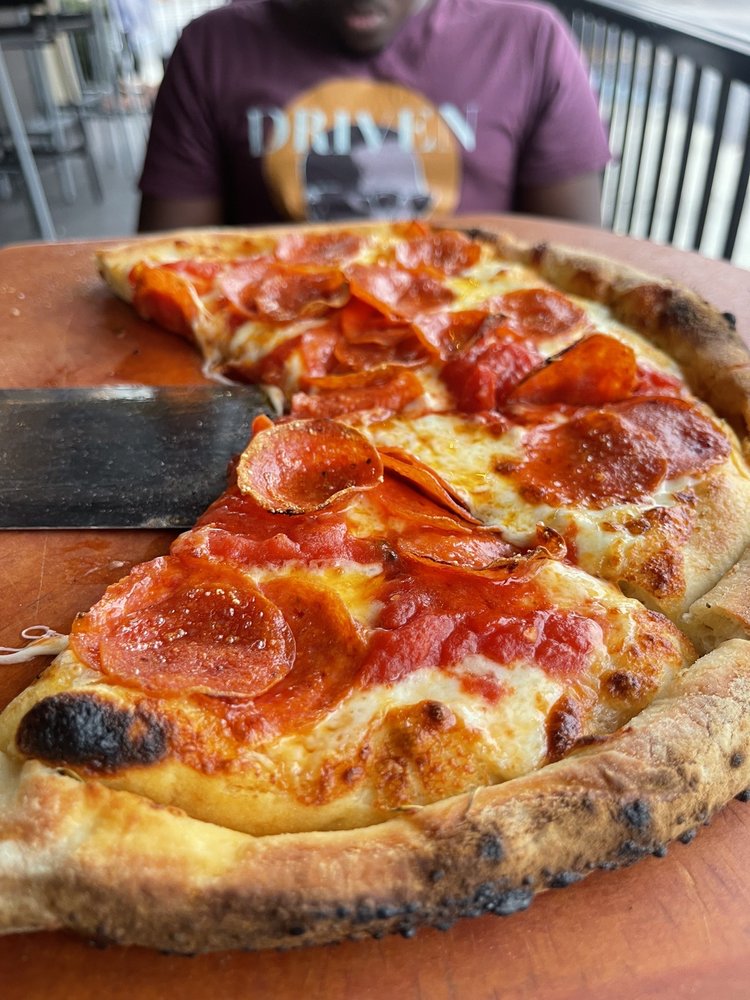 Anthony's Coal Fired Pizza &amp; Wings Reviews | Tampa, FL | One Bite