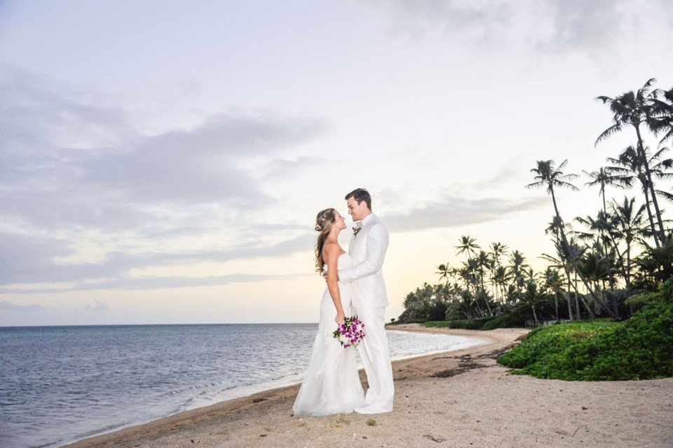 Wedding On Wheels In Paradise Beach Hawaii Yelp Photo Of Clic Limos Honolulu Hi United States Wedding On Wheels In