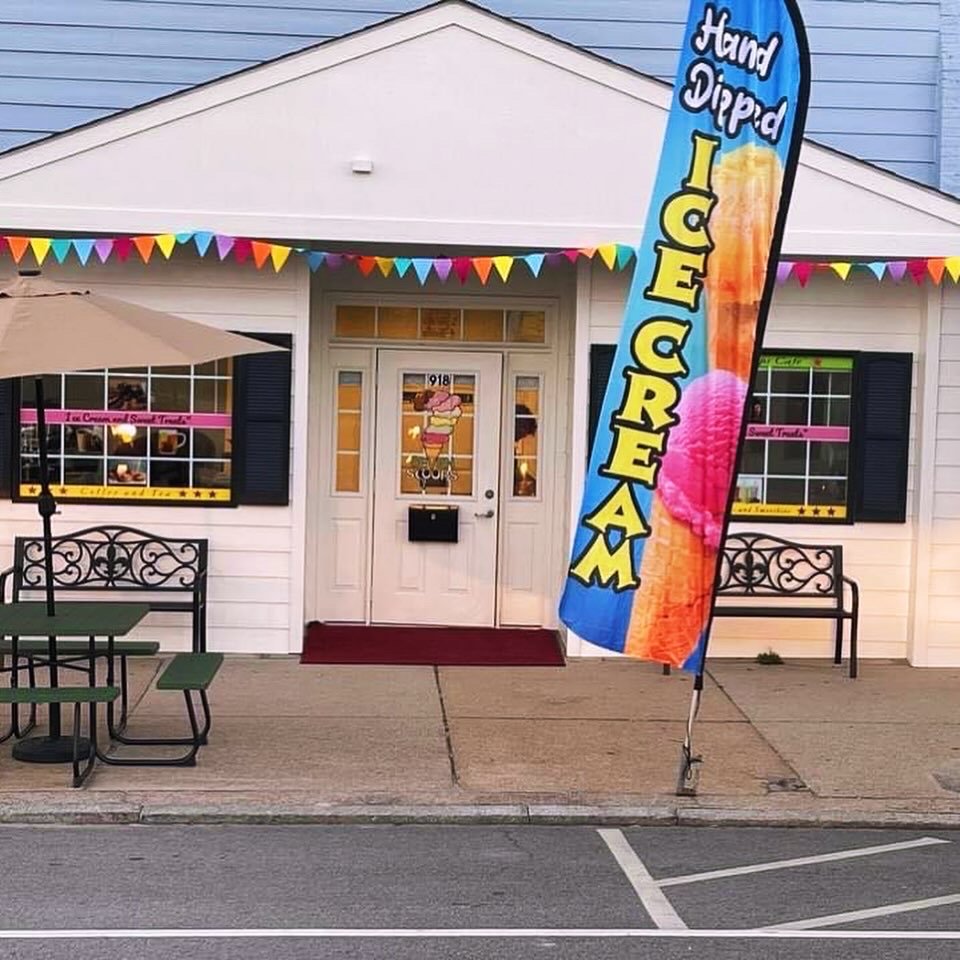 Seven Scoops Cafe’ Image