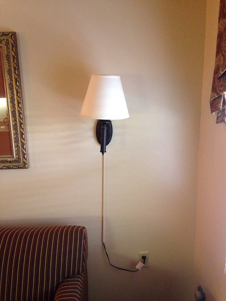 Fixture Didn T Work And Was Mounted All Crooked So The Photo Of Gatlinburg Town Square Resort Tn United States Fixture Didn