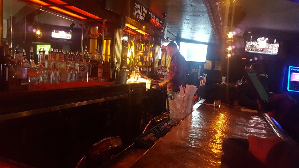 Club Brady 11 Reviews Dive Bars 1339 E Brady St, Lower East Side