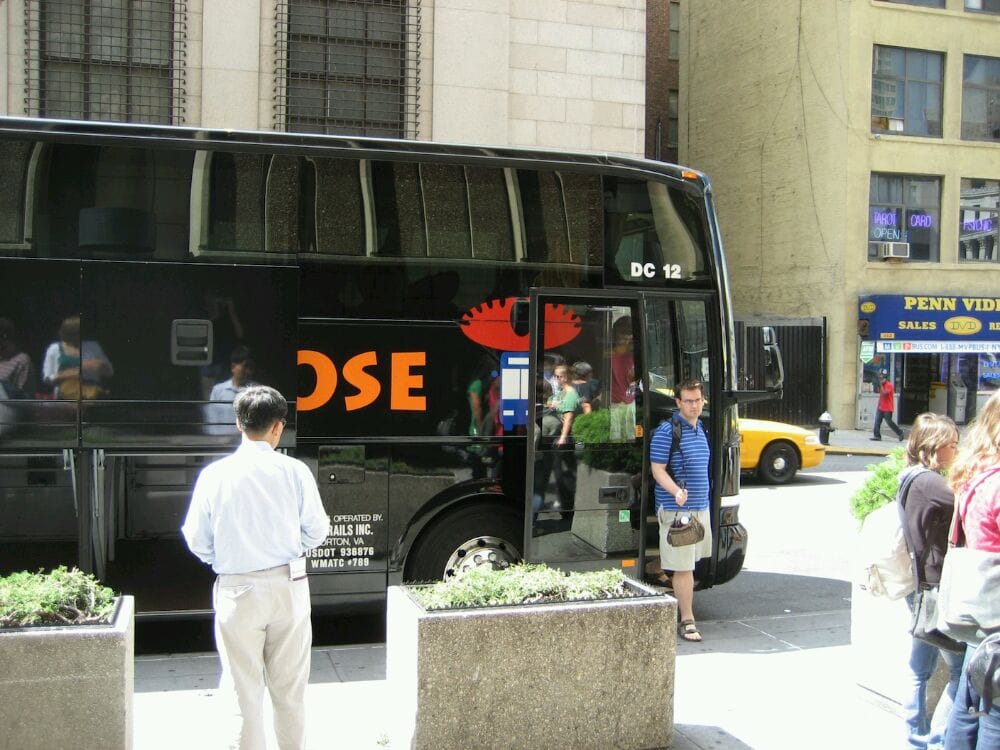 Vamoose Bus