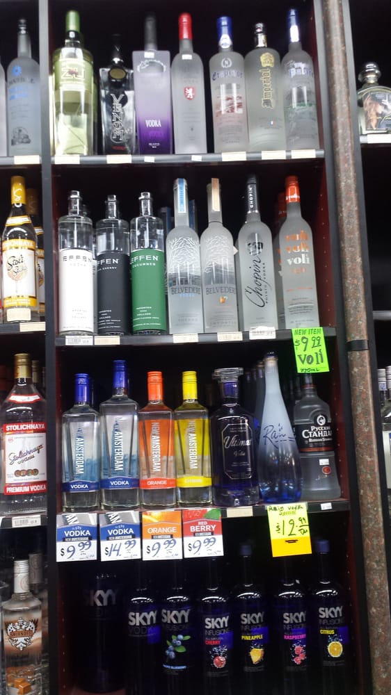 La Vista Liquor