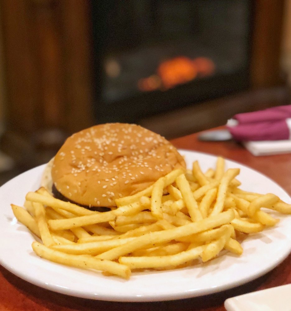 The Venetian Court Restaurant & Lounge