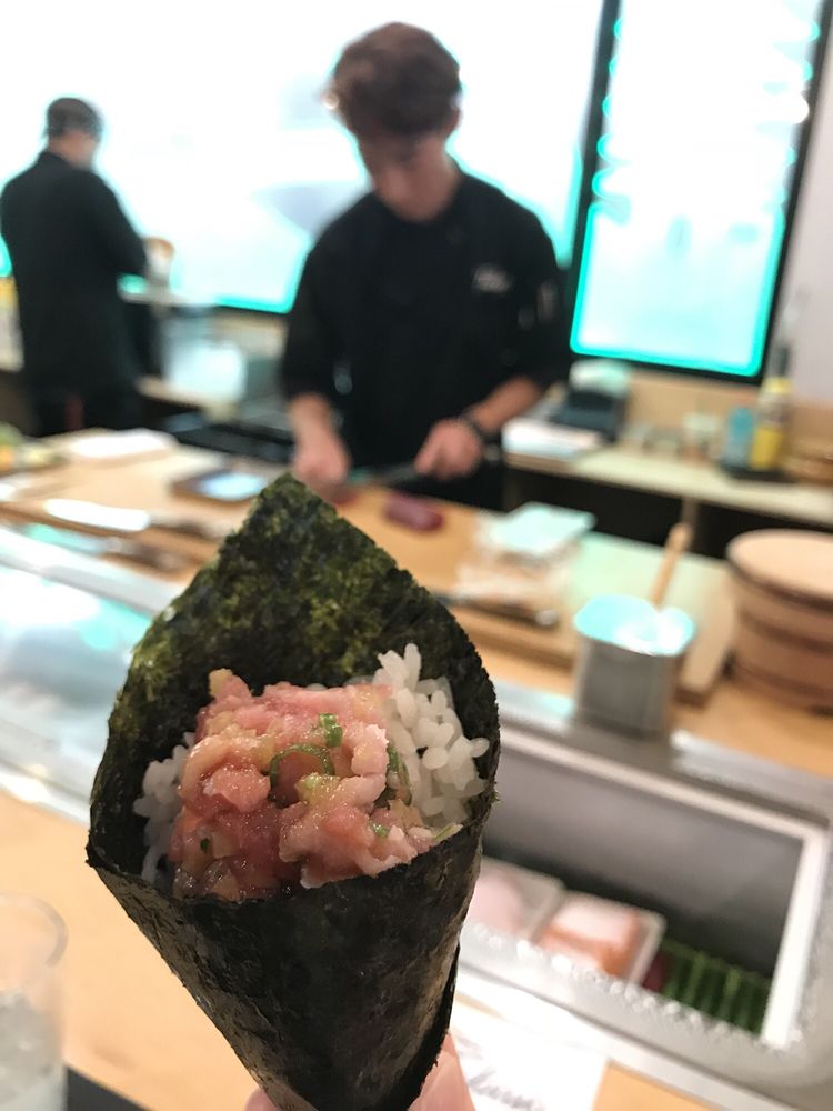 Tobiuo Sushi & Bar Tobiuo Sushi & Bar