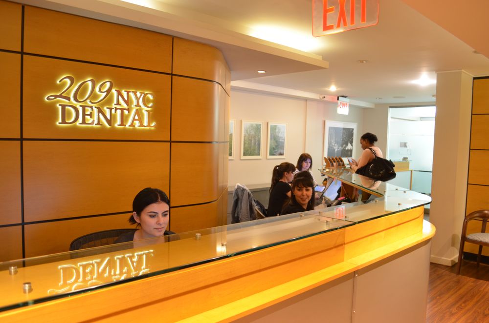 image of business 209 NYC Dental