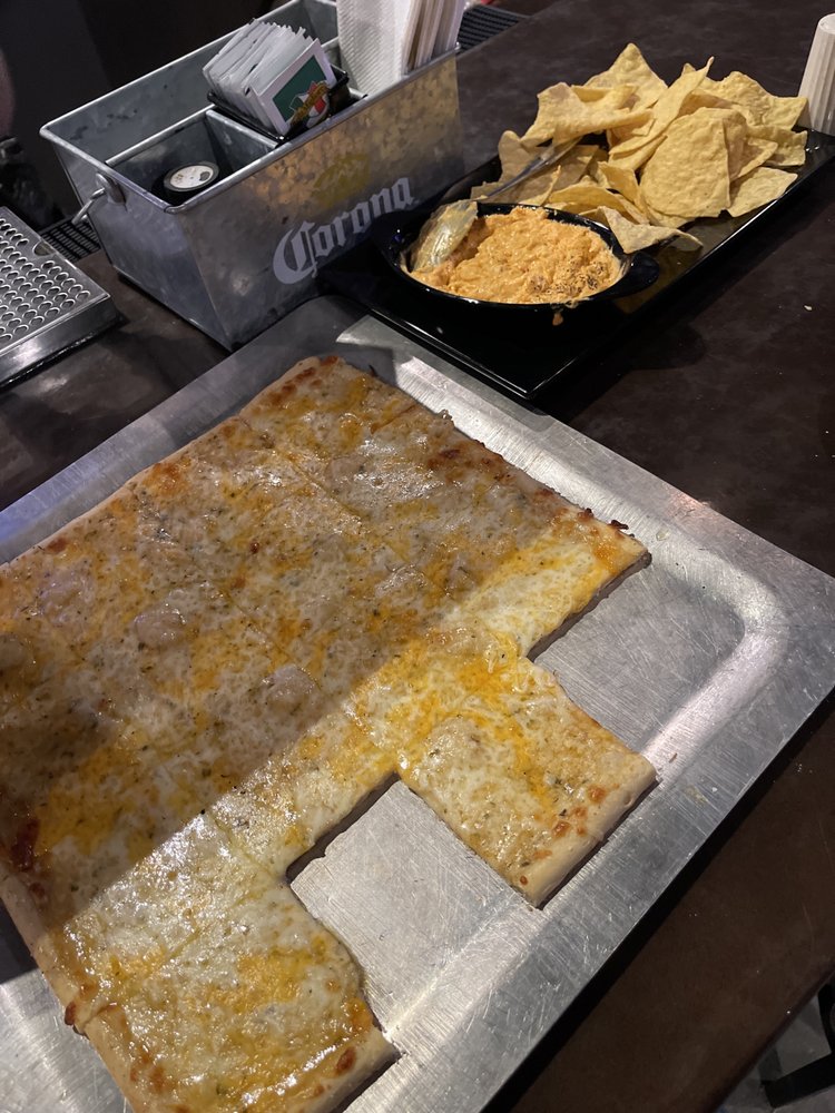 Rocco's Pizza & Cantina