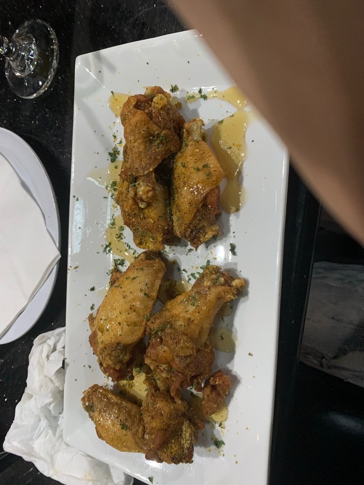 7th Restaurant & Lounge 7th Restaurant & Lounge