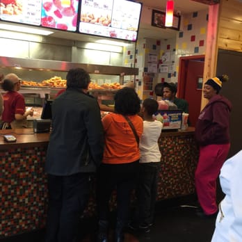 Popeyes Louisiana Kitchen - 11 Reviews - Fast Food - 207 E Capitol ...