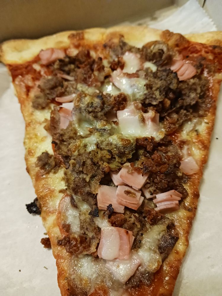 Paradiso Restaurant and Pizzeria