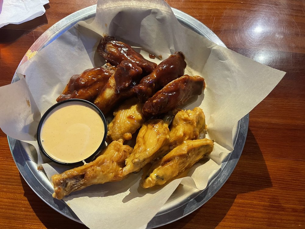 Hooters
