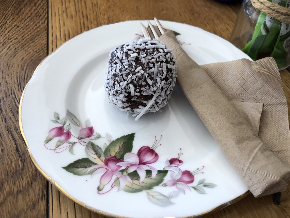 Lime & Coconut Cafe