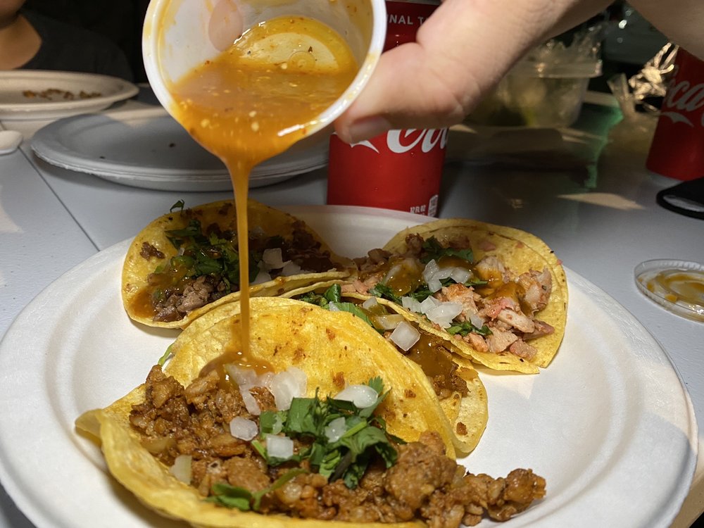 Meños Taqueria